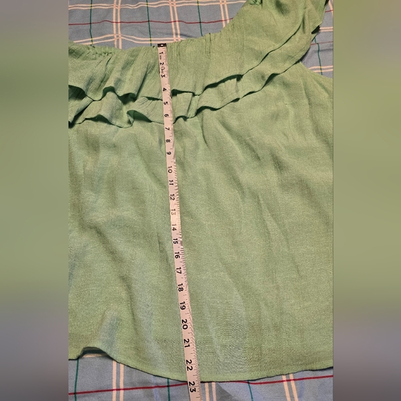 Green One-Shoulder Ruffle Top - Picture 4 of 6